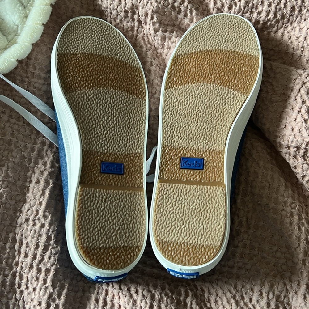 Never worn Draper James Keds - Picture 2 of 2